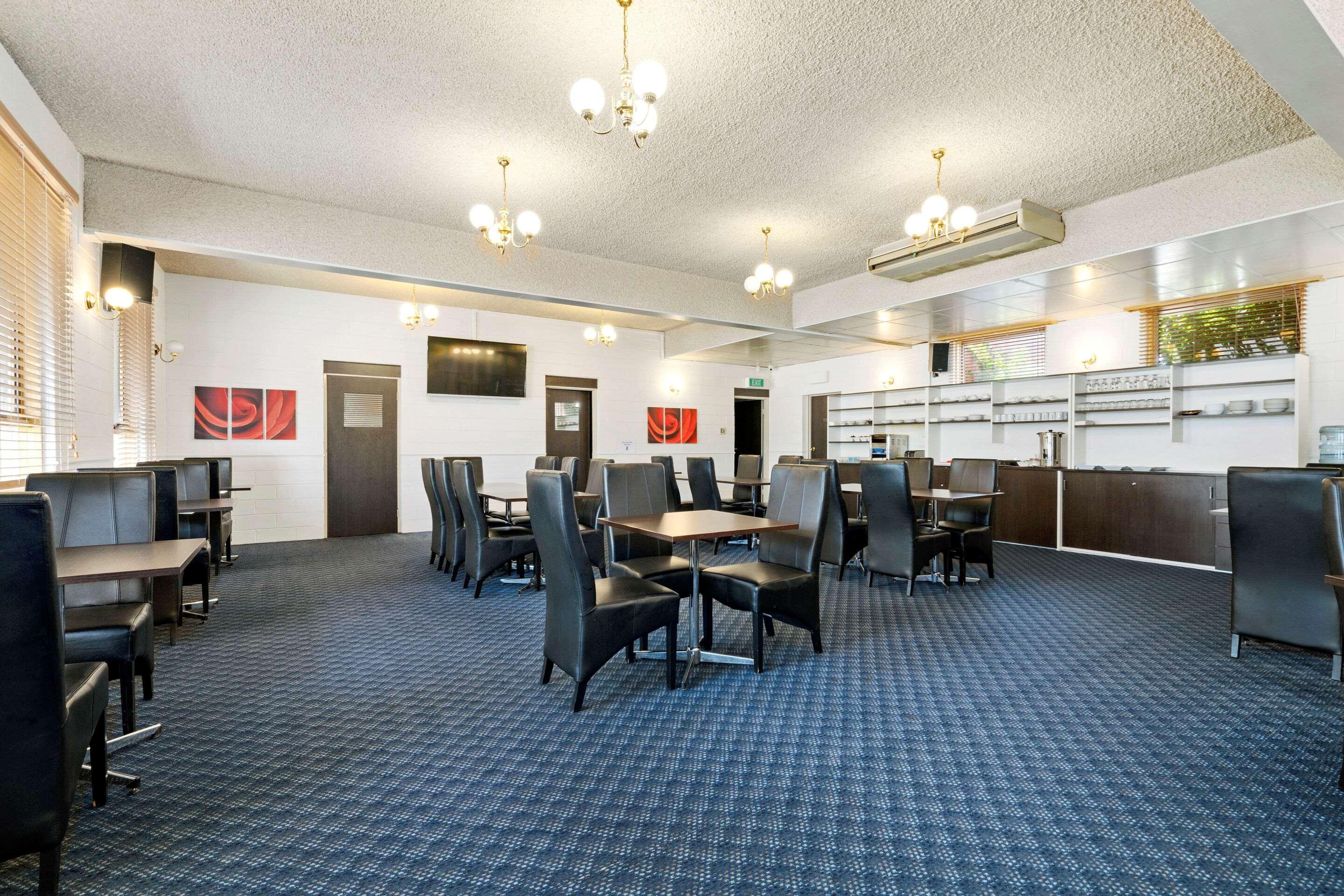 Comfort Inn & Suites King Avenue Sale Exterior photo